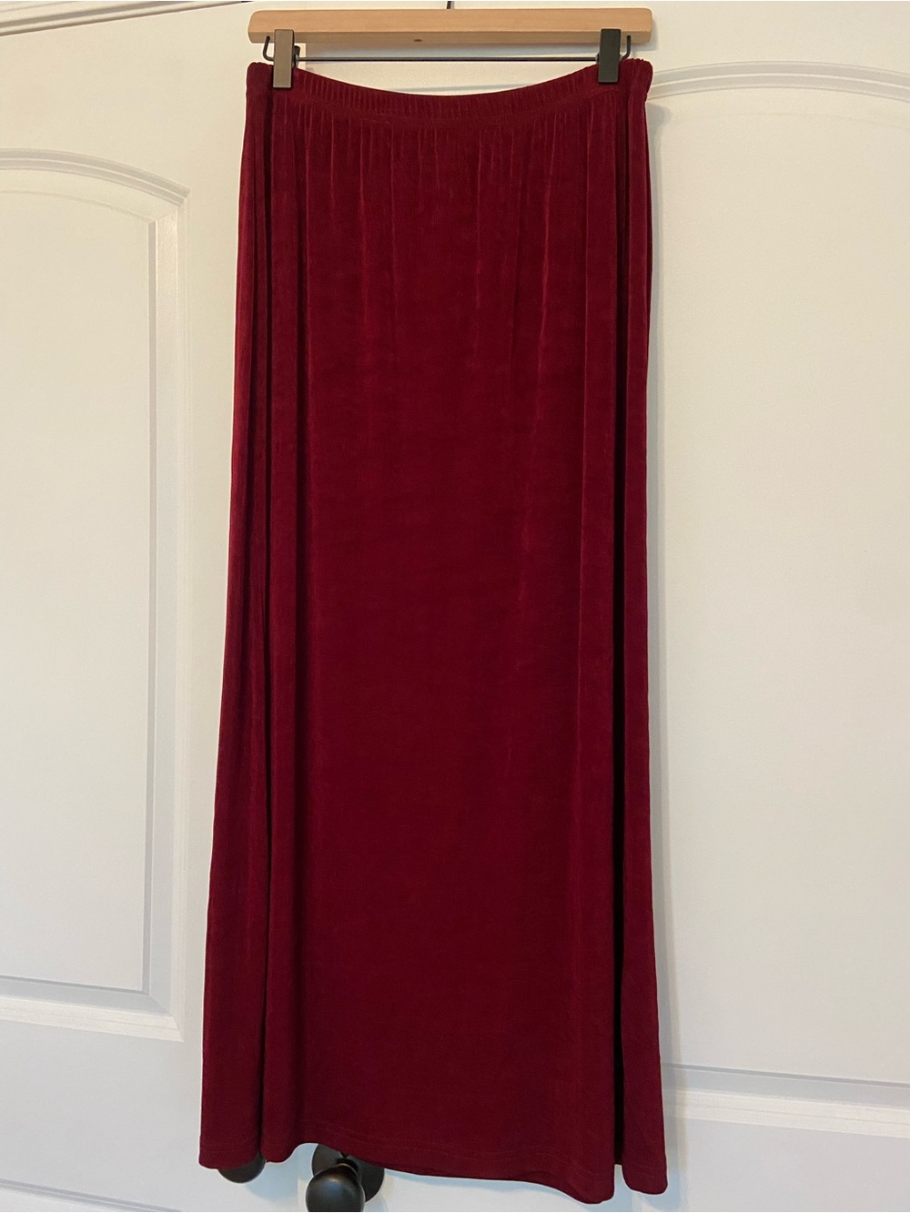 Vtg 90s Burgundy Slinky Stretch Knit Maxi Column Skirt Romantic Minimalist L
